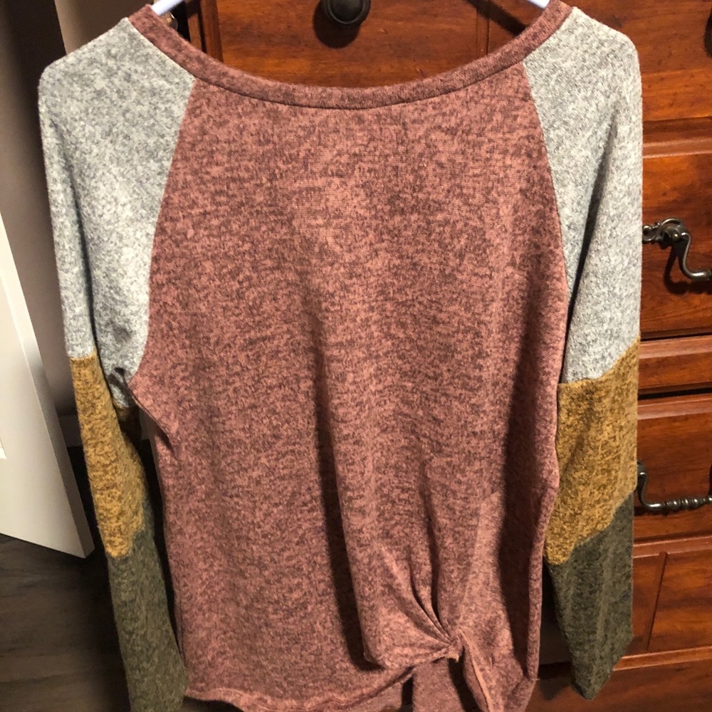 Women’s Long Sleeve Top